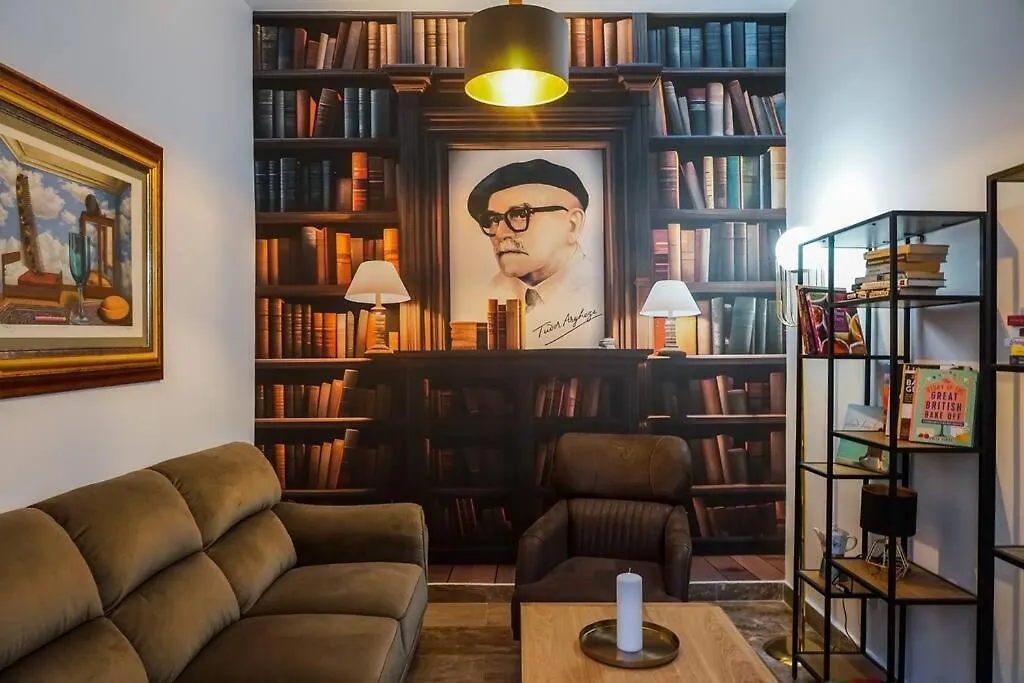 Paradise Apartment Bucharest 0*,  Romania